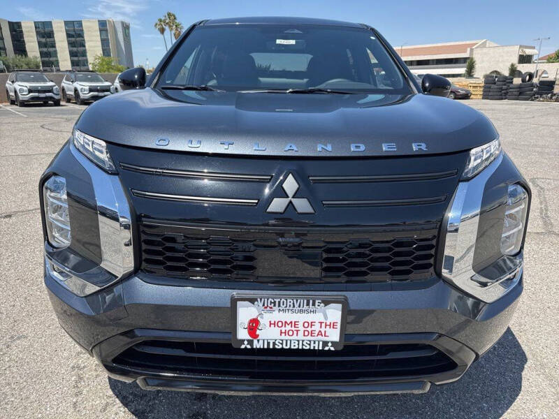 2026 Mitsubishi Outlander LE