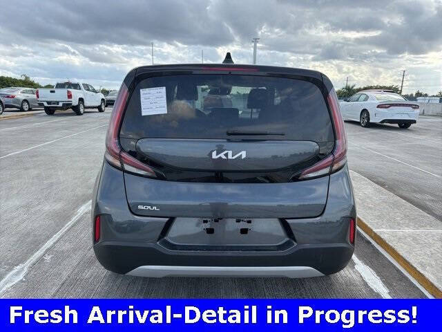 2024 Kia Soul LX