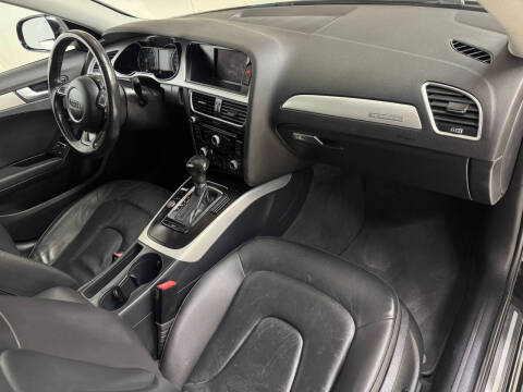 2016 Audi A4 2.0T quattro Premium