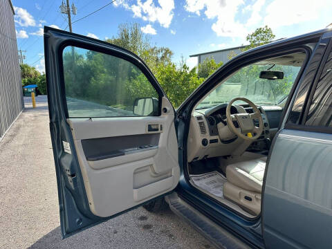 2011 Ford Escape XLT