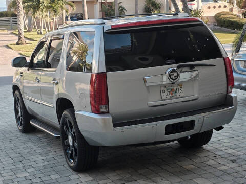 2010 Cadillac Escalade Luxury