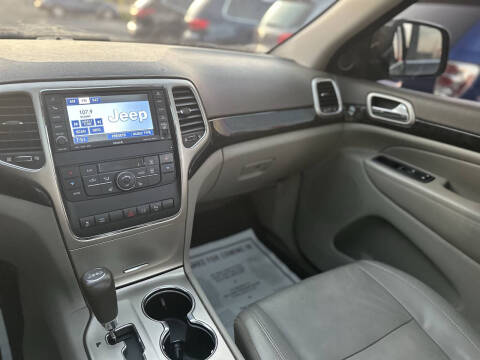 2011 Jeep Grand Cherokee Laredo X