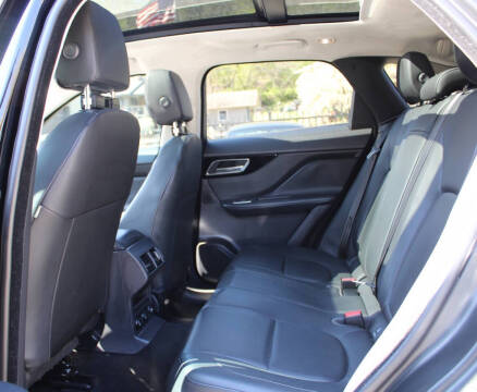 2019 Jaguar F-PACE 25t Premium
