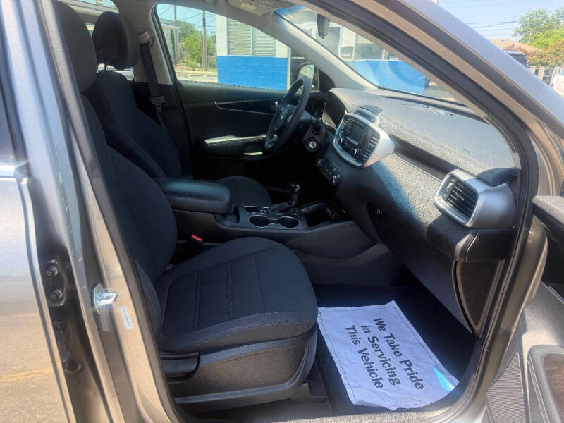 2016 Kia Sorento L
