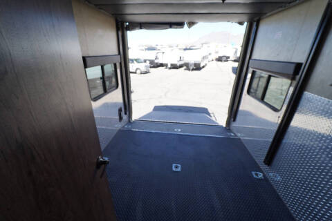2017 Cruiser RV Stryker 3010