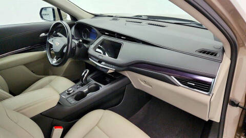 2022 Cadillac XT4 Luxury