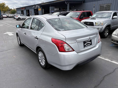 2017 Nissan Versa 1.6 S