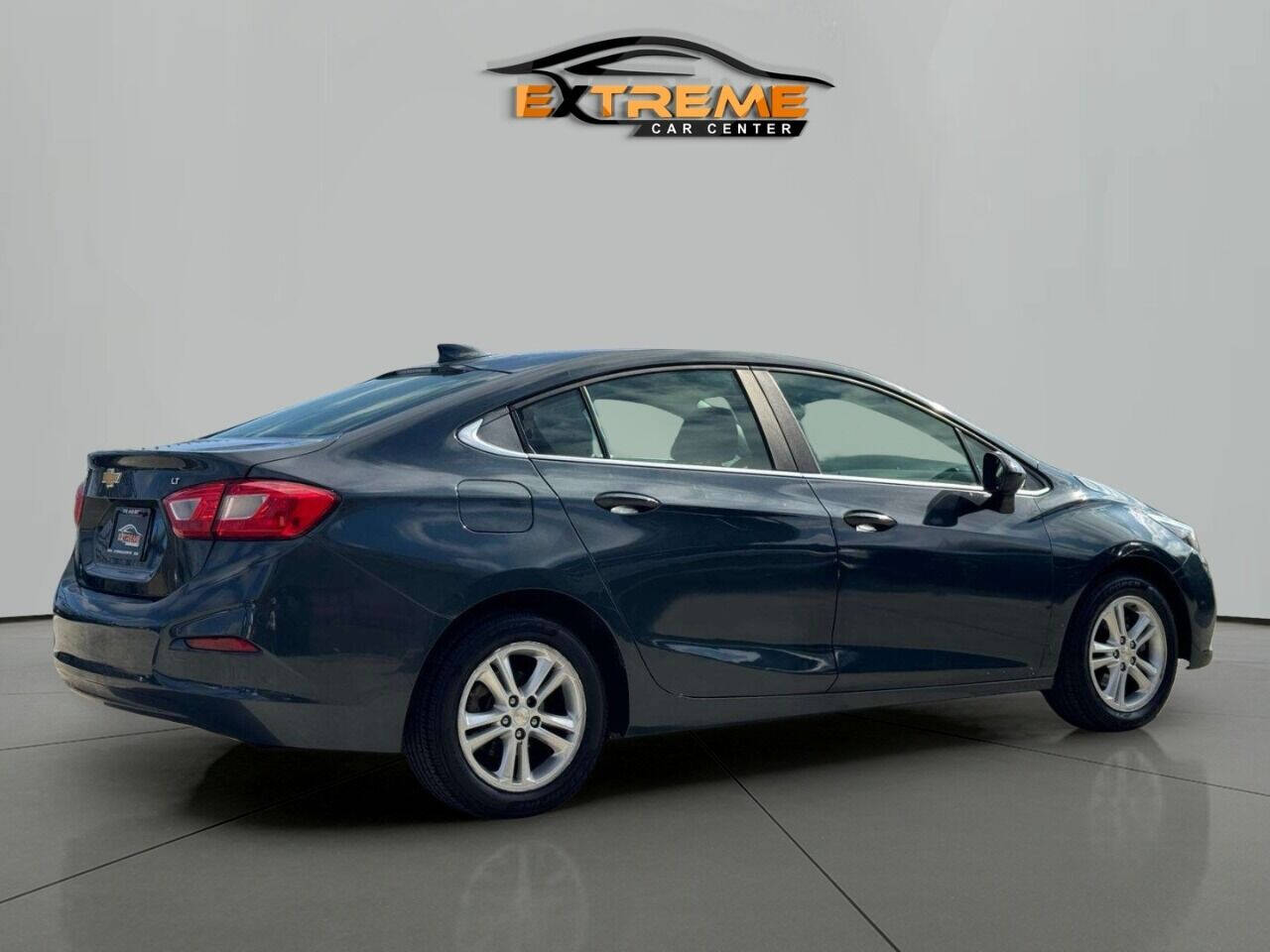 2018 Chevrolet Cruze for sale at Extreme Car Center in Detroit, MI