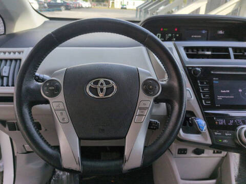 2017 Toyota Prius v