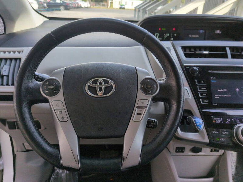 2017 Toyota Prius v