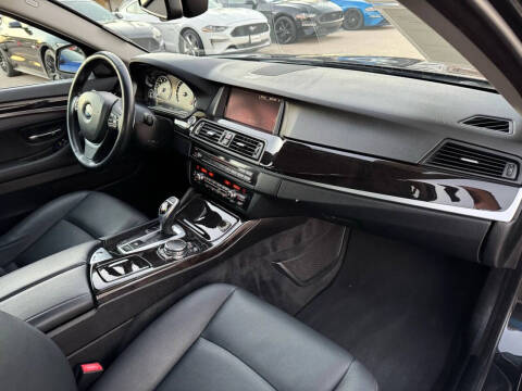 2016 BMW 5 Series 528i