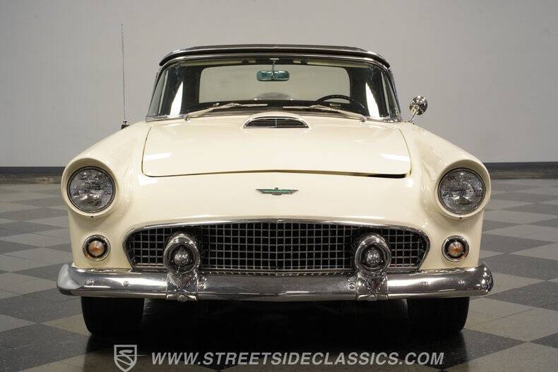 1956 Ford Thunderbird