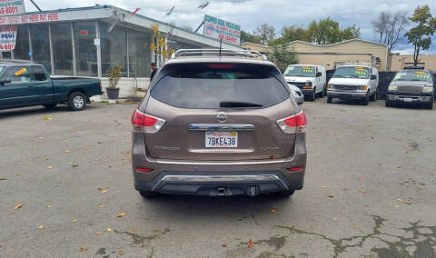 2013 Nissan Pathfinder S