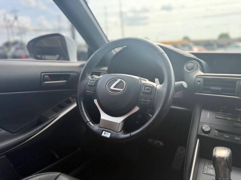 2017 Lexus IS 200t