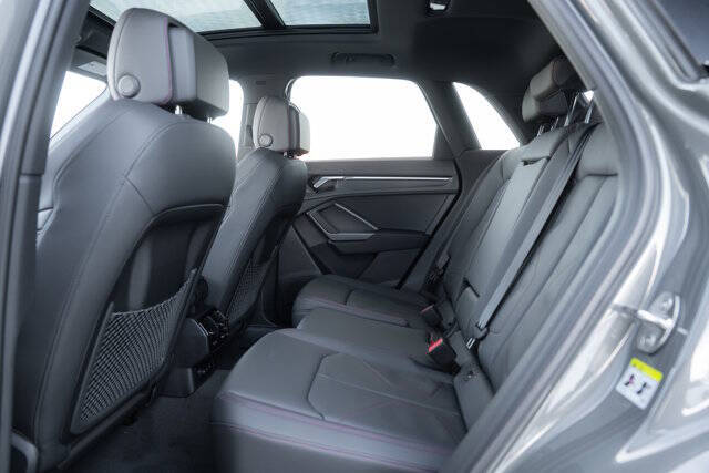 2025 Audi Q3 quattro S line Prem Plus 45 TFSI