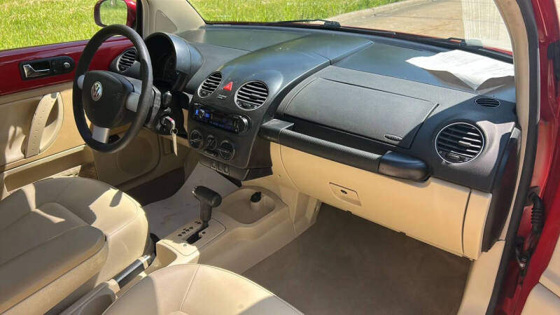 2008 Volkswagen New Beetle