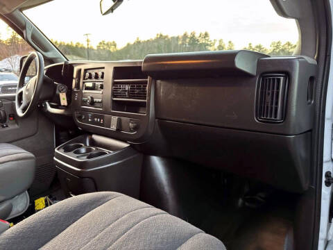 2024 GMC Savana 2500