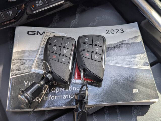 2023 GMC Yukon XL Denali