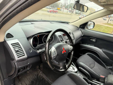 2013 Mitsubishi Outlander SE