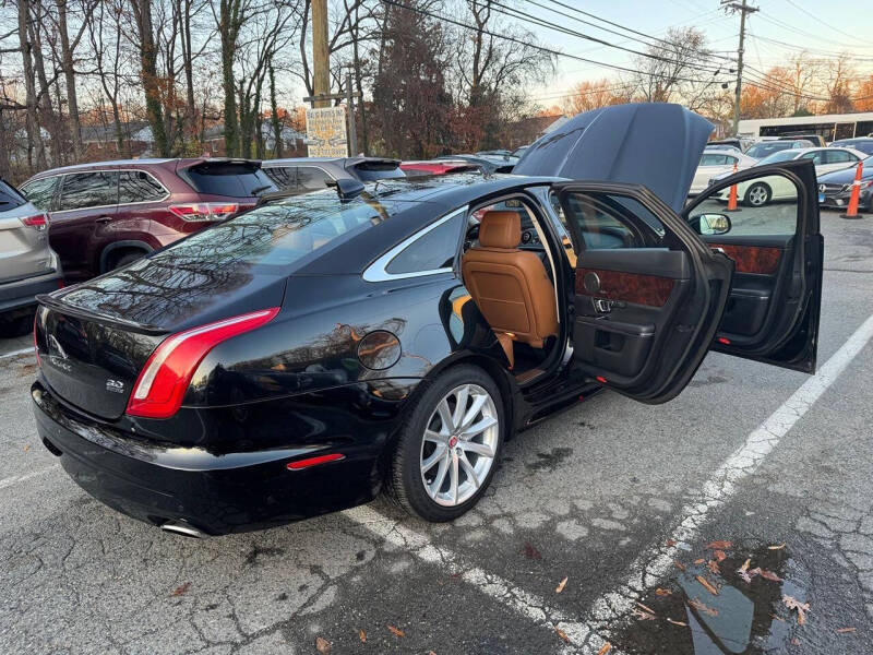 2016 Jaguar XJ R-Sport