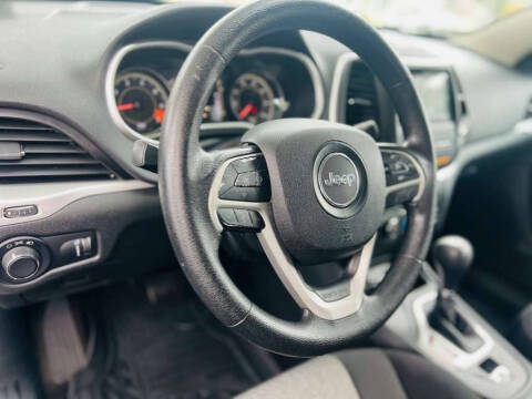 2014 Jeep Cherokee Sport