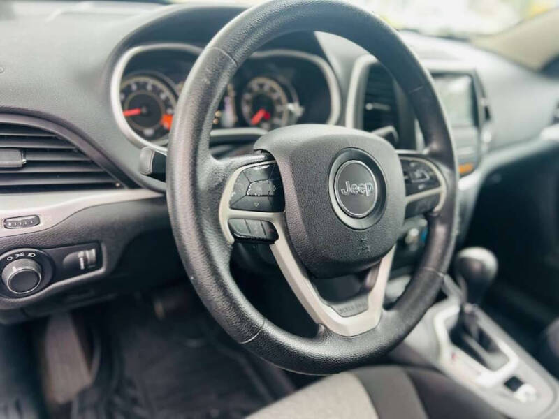 2014 Jeep Cherokee Sport