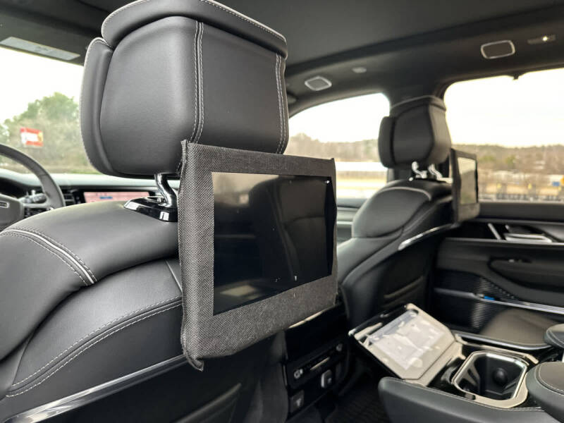 2024 Jeep Grand Wagoneer Obsidian