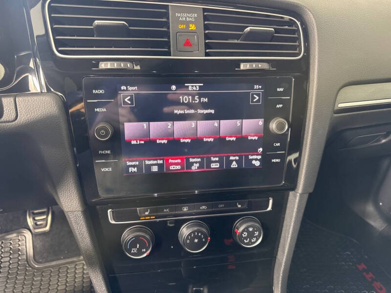 2021 Volkswagen Golf GTI S