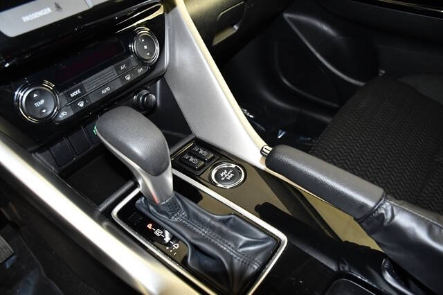 2024 Mitsubishi Eclipse Cross LE