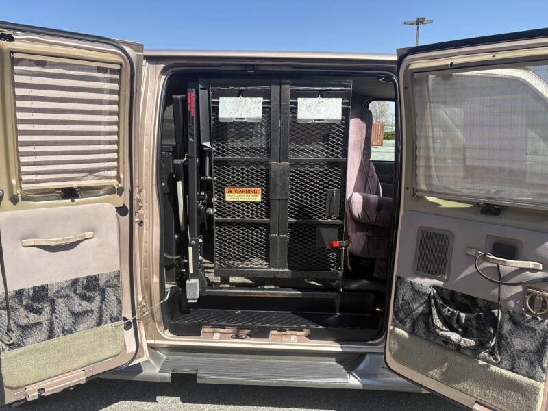 1997 Ford E-Series E-150