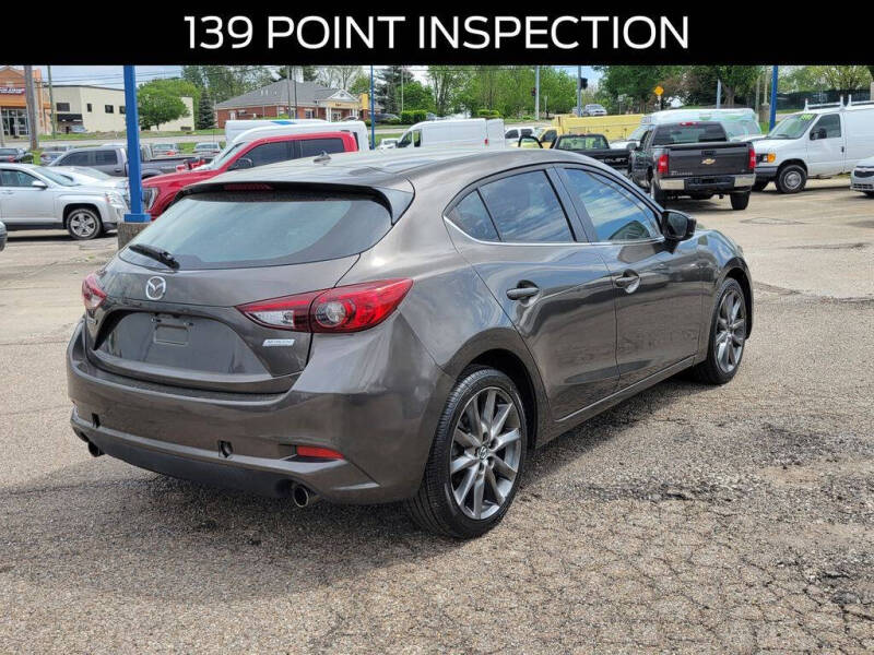 2018 Mazda MAZDA3 Touring