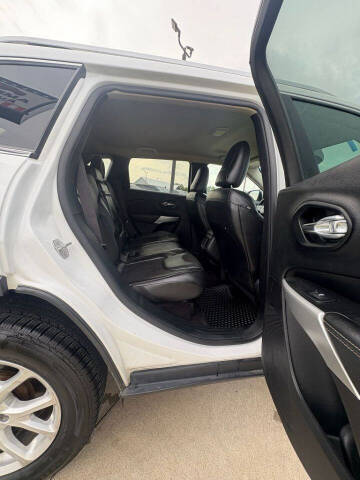 2018 Jeep Cherokee Latitude Plus