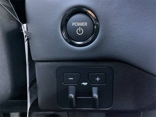 2025 Toyota Sequoia Platinum