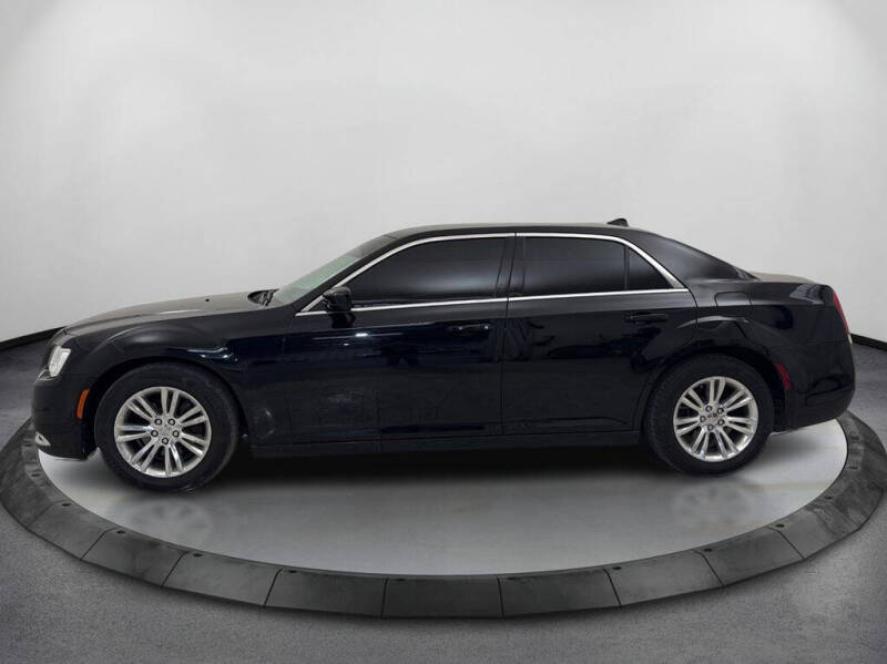 2018 Chrysler 300 Touring