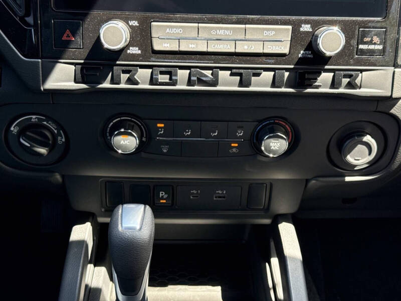 2026 Nissan Frontier SV