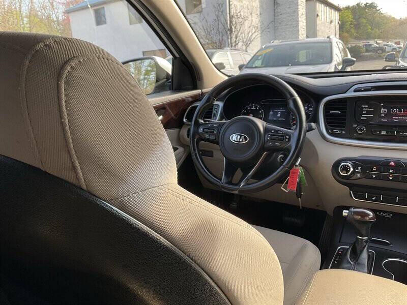 2016 Kia Sorento LX