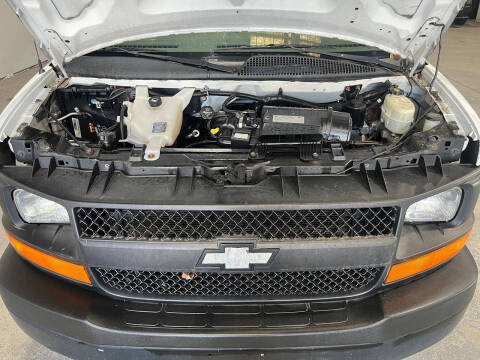 2017 Chevrolet Express 2500