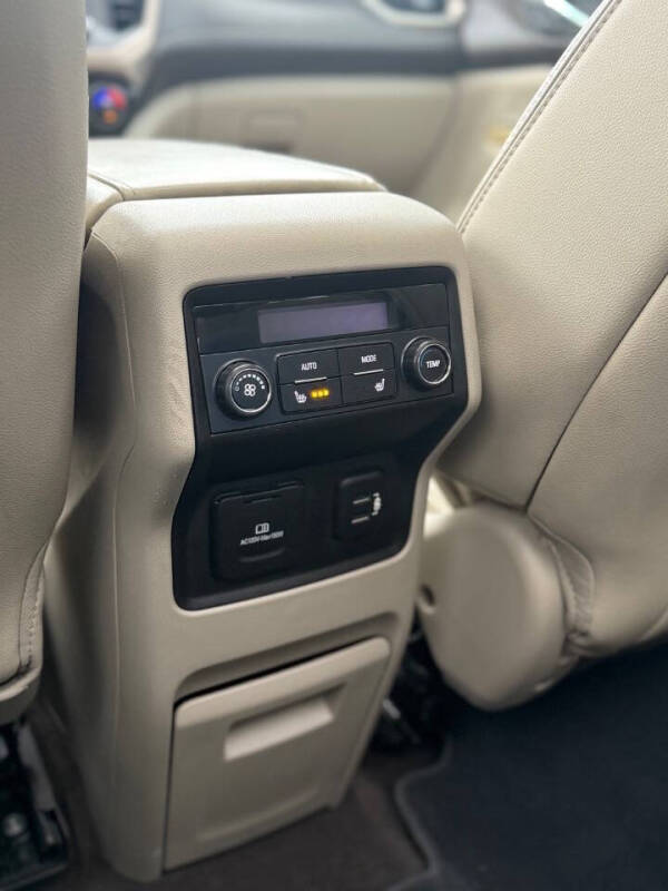 2019 GMC Acadia Denali