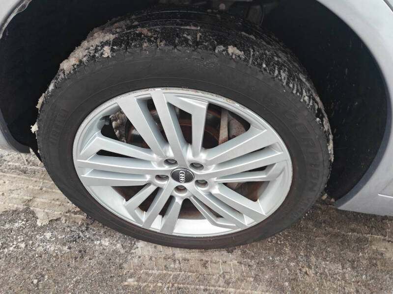 2018 Audi Q5 2.0T quattro Premium Plus