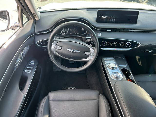 2025 Genesis GV70 2.5T Standard