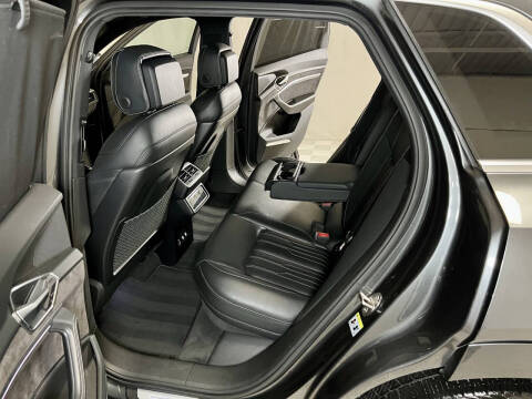 2019 Audi e-tron quattro Prestige