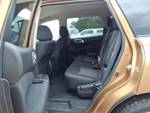 2017 Nissan Pathfinder S