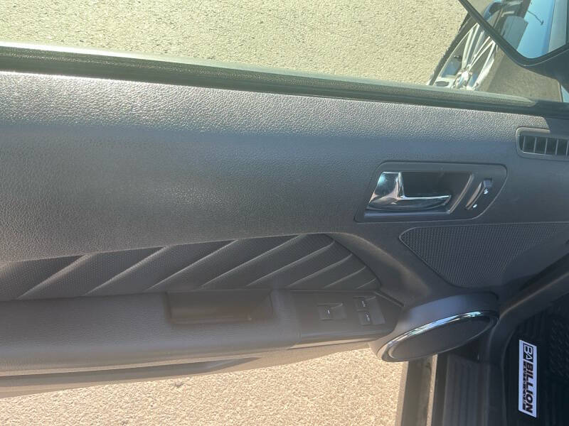 2013 Ford Mustang V6