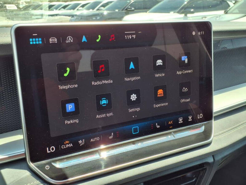 2025 Volkswagen Tiguan SE 4Motion