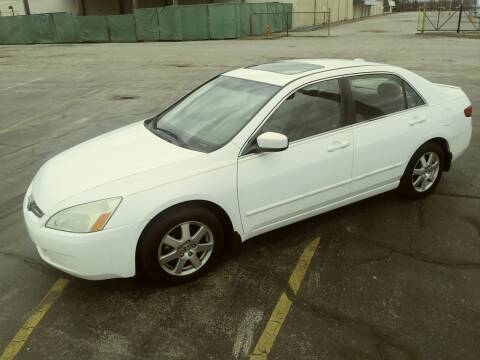 2005 Honda Accord for sale at eAutoTrade in Evansville IN
