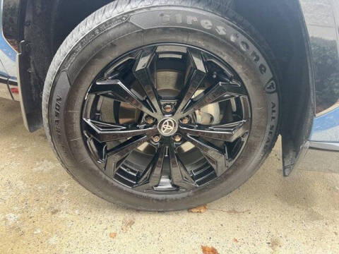 2023 Toyota RAV4 Hybrid SE