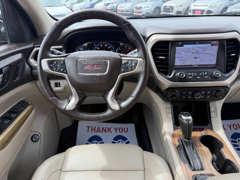 2017 GMC Acadia Denali