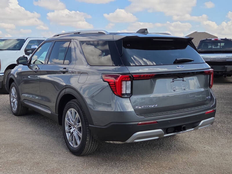 2026 Ford Explorer Platinum