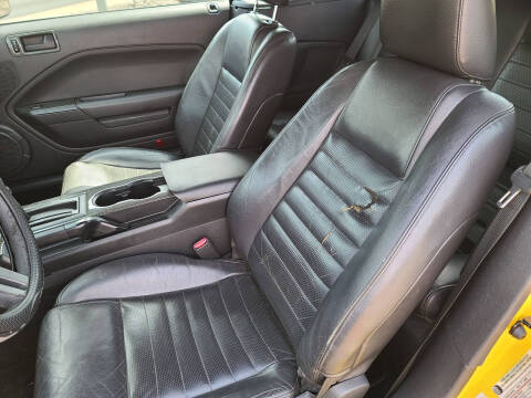 2005 Ford Mustang GT Premium