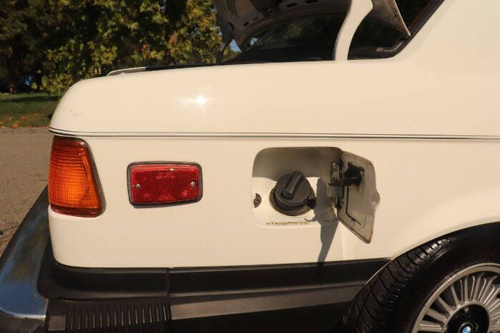 1983 BMW 3 Series 320i